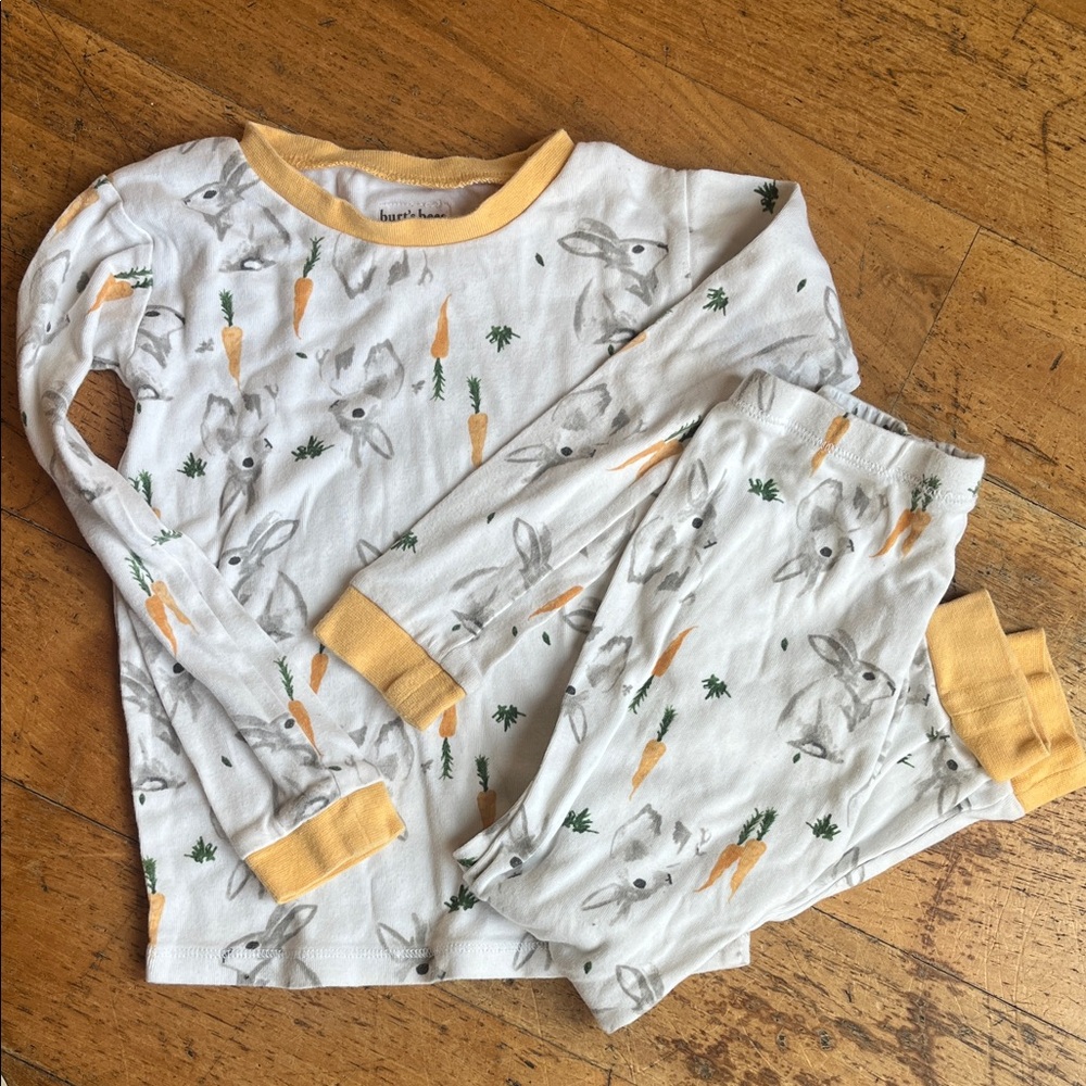 Burt’s Bees Bunny and Carrot Pajama Set - White and Yellow